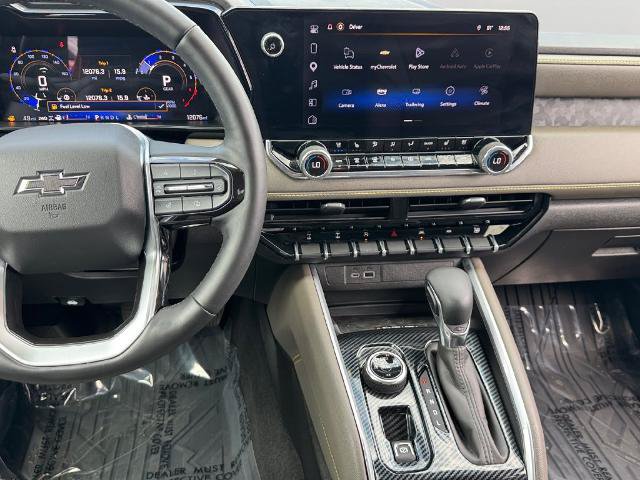 Used 2025 Chevrolet Colorado ZR2 w/ Technology Package AWD/4WD image 14