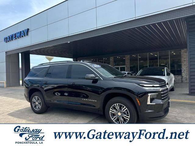 Used 2025 Chevrolet Traverse LT