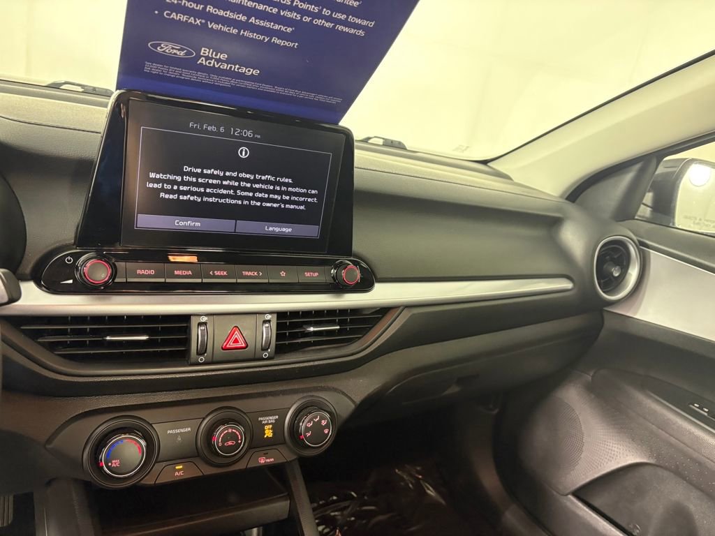 Used 2023 Kia Forte LXS w/ LXS Technology Package image 18