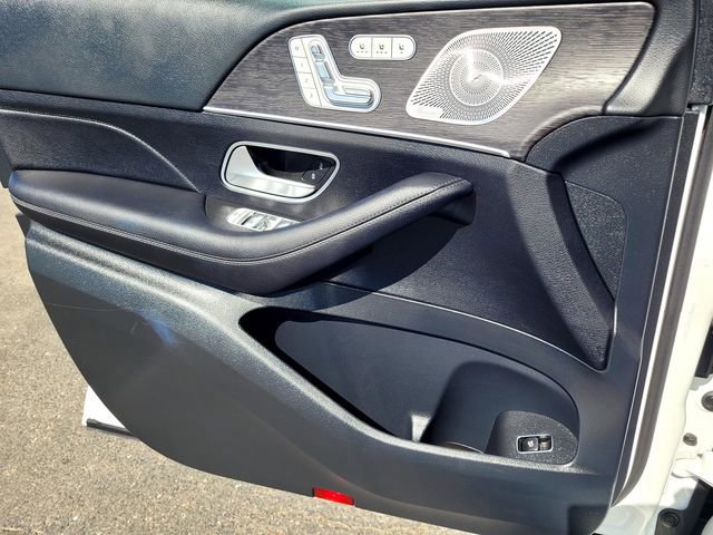 Used 2025 Mercedes-Benz GLS 450 4MATIC image 14