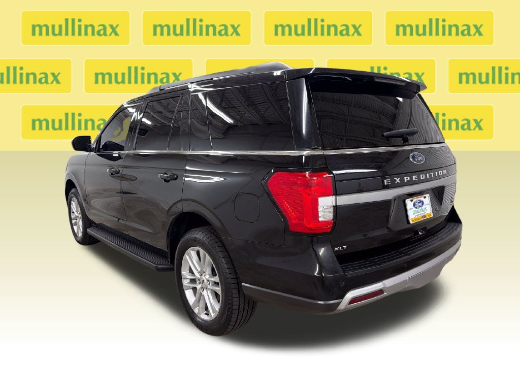 Certified 2024 Ford Expedition XLT RWD image 10