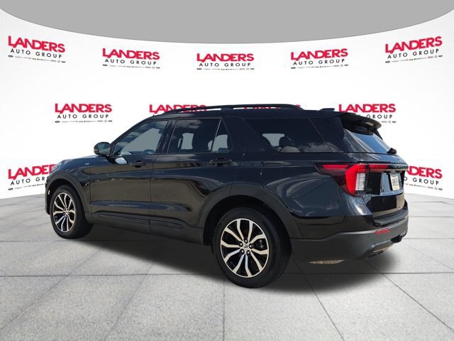 Certified 2026 Ford Explorer ST-Line AWD/4WD image 5