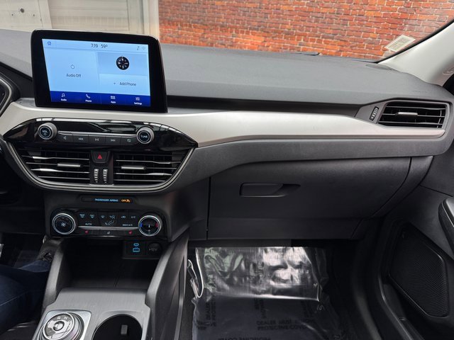 Certified 2022 Ford Escape SE w/ Cold Weather Package image 17