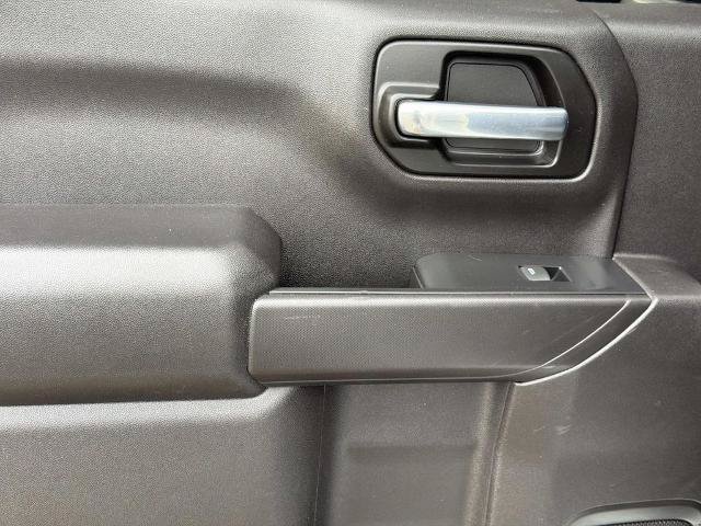 Used 2021 Chevrolet Silverado 1500 LT AWD/4WD image 19