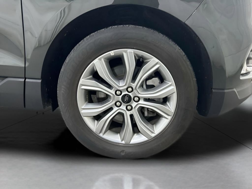 Certified 2024 Ford Edge Titanium image 11