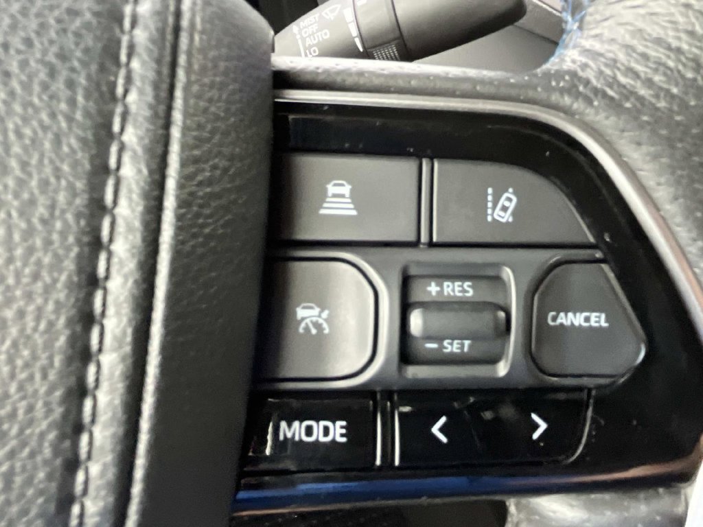 Used 2023 Toyota Tundra Platinum w/ Advanced Package AWD/4WD image 37