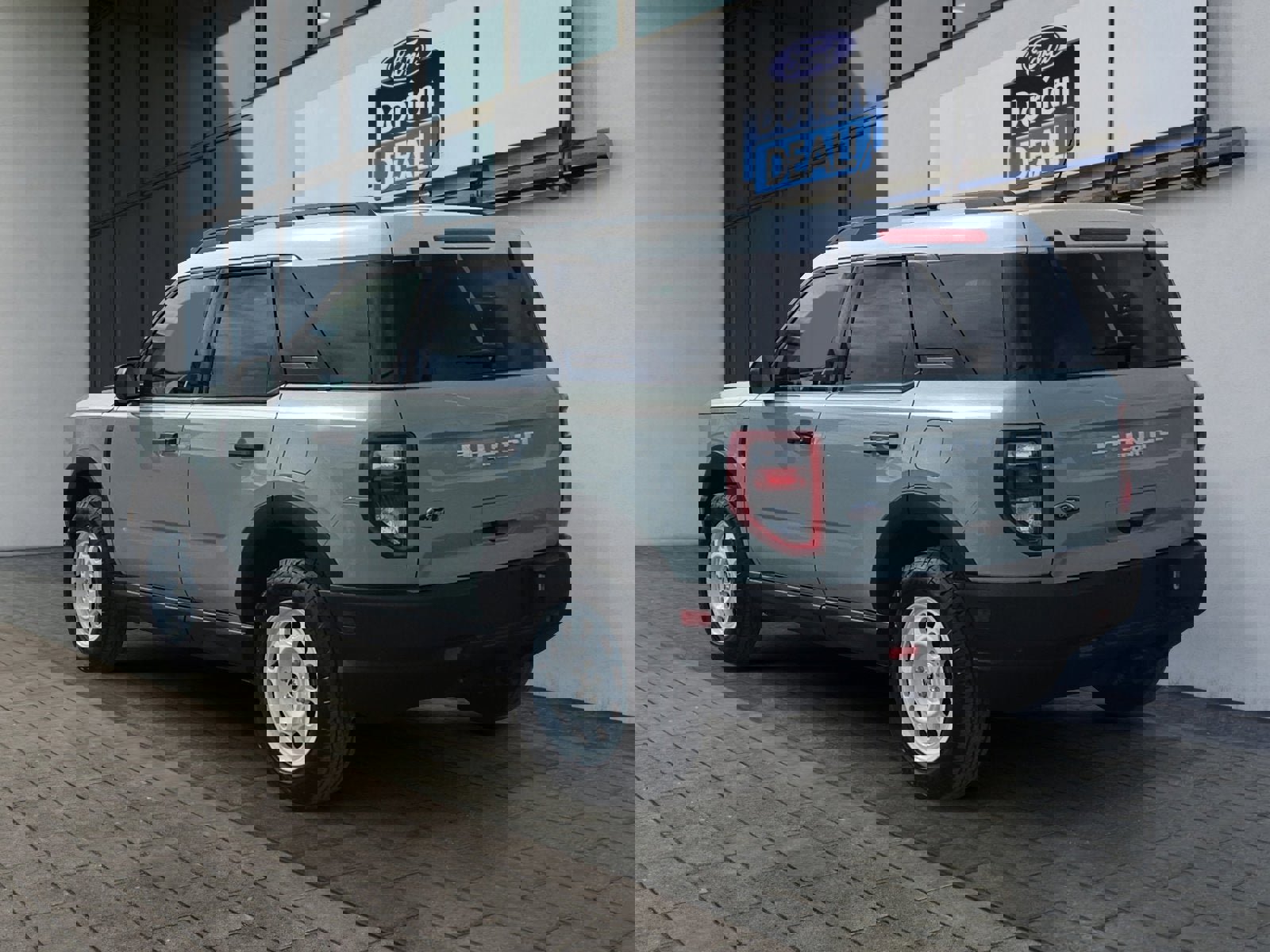 Certified 2024 Ford Bronco Sport Heritage w/ Heritage Convenience Package image 3