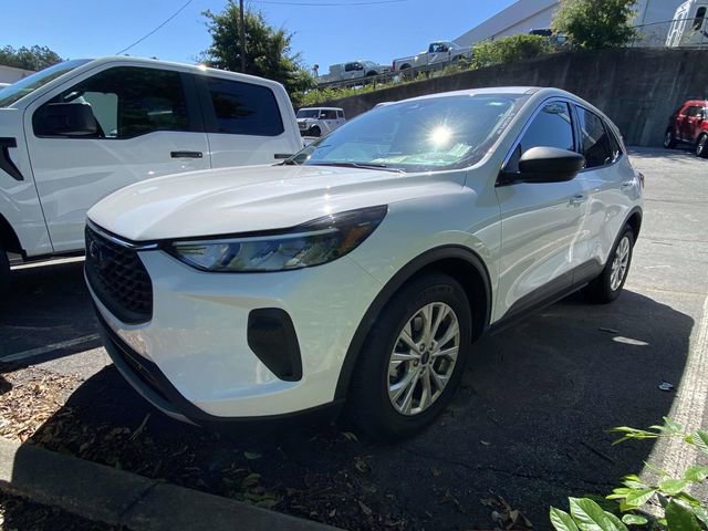 Certified 2024 Ford Escape Active FWD image 3