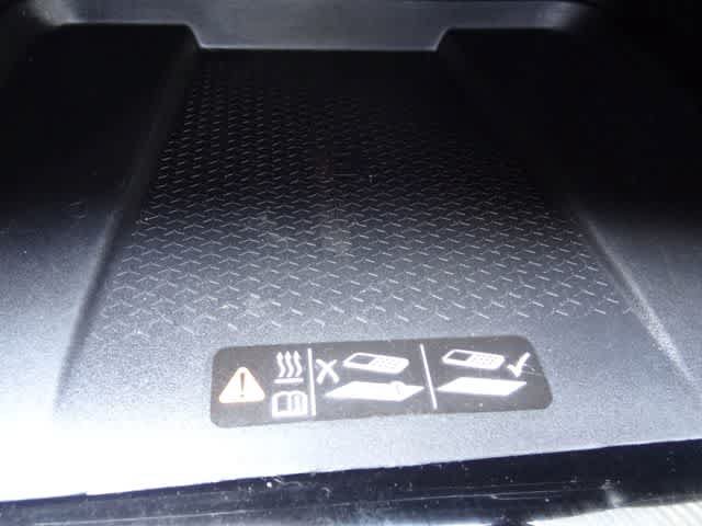 Used 2024 Chevrolet Traverse LT w/ Midnight/Sport Edition FWD image 33