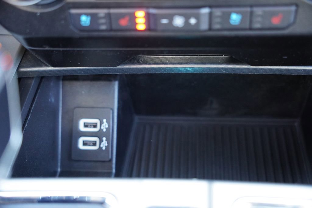 Certified 2020 Ford F150 Lariat w/ Equipment Group 502A Luxury image 31