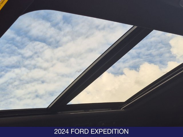 Certified 2024 Ford Expedition Limited AWD/4WD image 17
