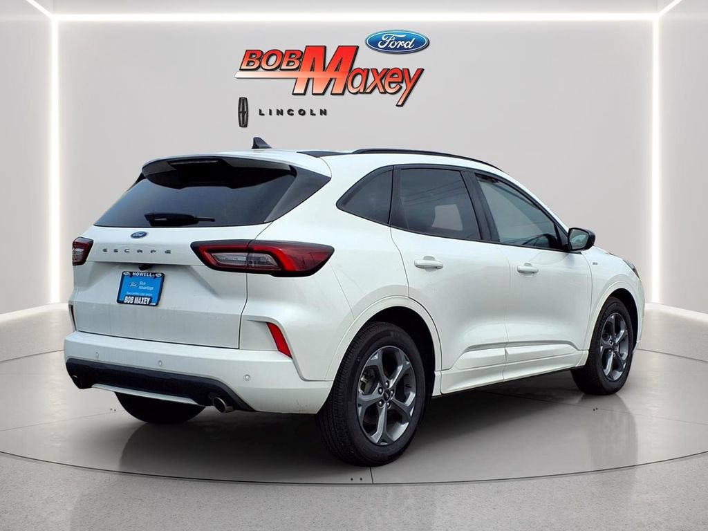 Certified 2023 Ford Escape ST-Line w/ Tech Pack #1 FWD image 4