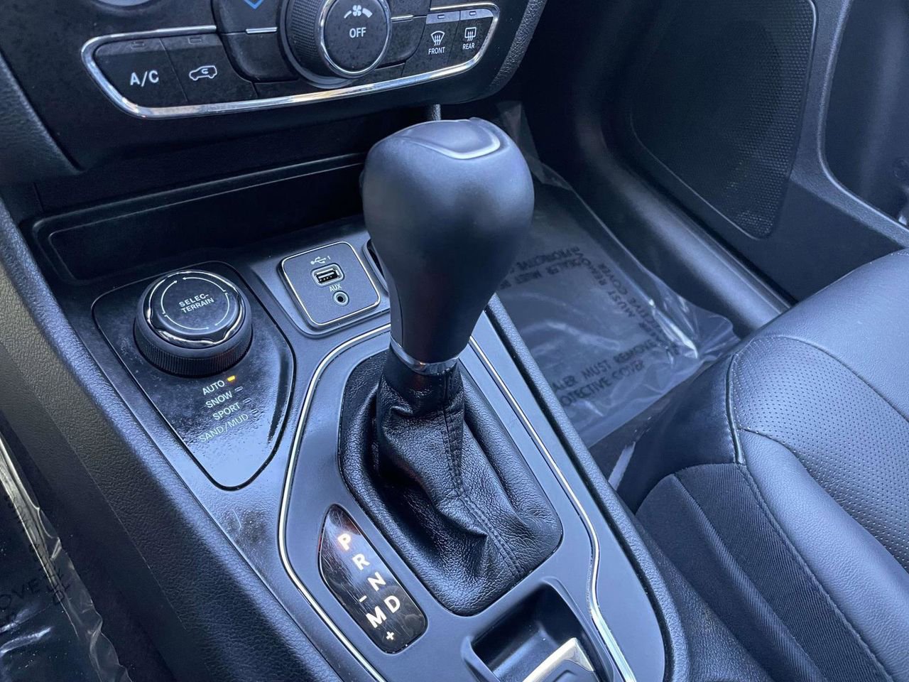 Used 2021 Jeep Cherokee Latitude Lux AWD/4WD image 43