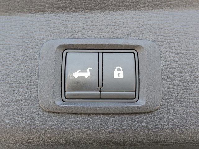 Used 2022 Mitsubishi Outlander SE image 36