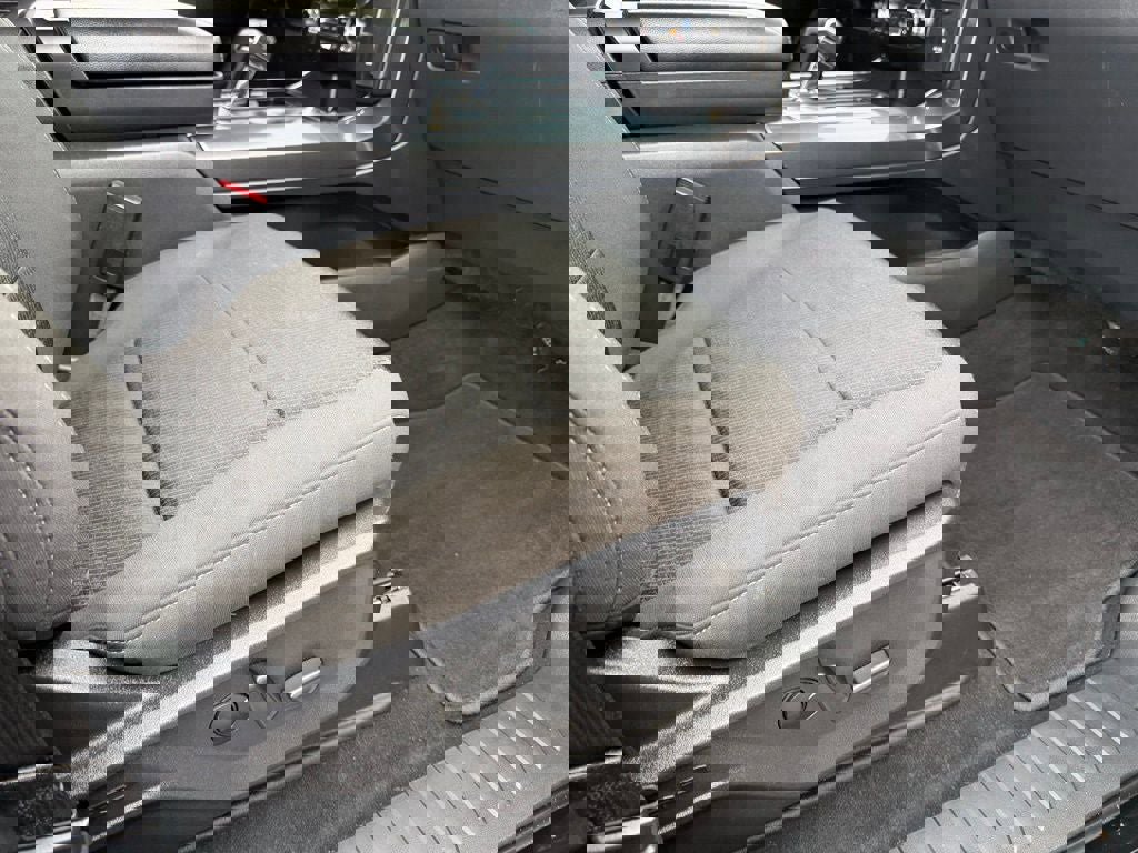 Certified 2023 Ford F150 XLT w/ Equipment Group 302A High image 18