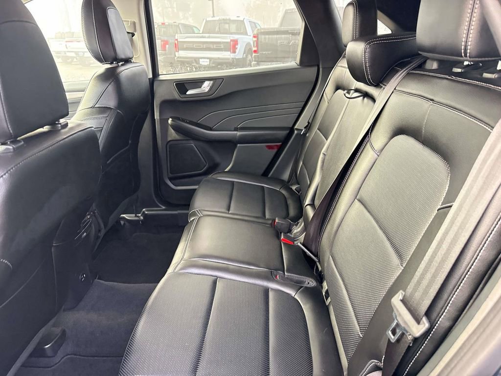 Certified 2022 Ford Escape SEL image 10