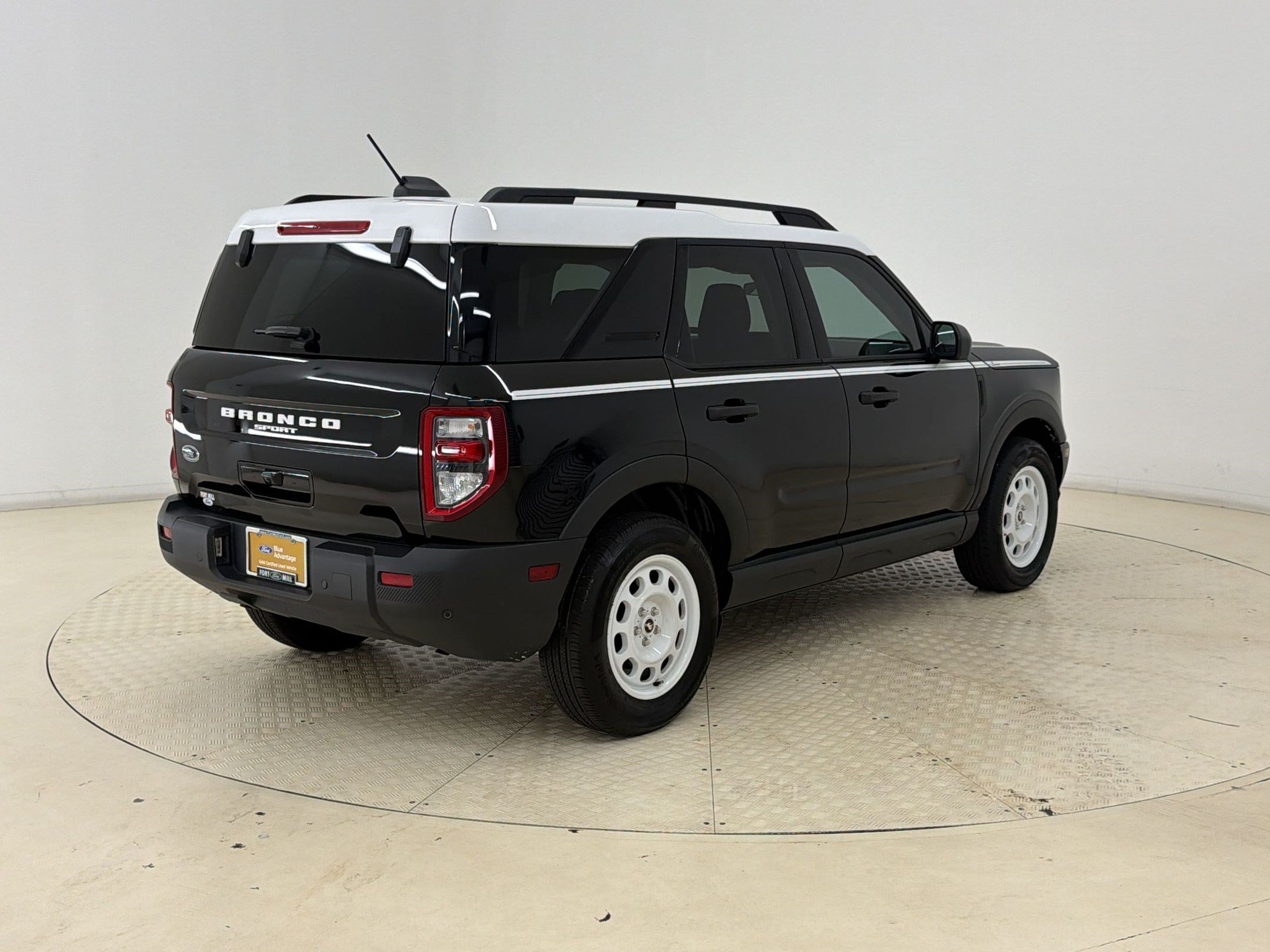 Certified 2025 Ford Bronco Sport Heritage w/ Convenience Package AWD/4WD image 9