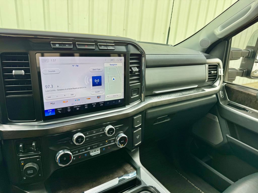 Certified 2023 Ford F350 Lariat w/ Chrome Package image 18