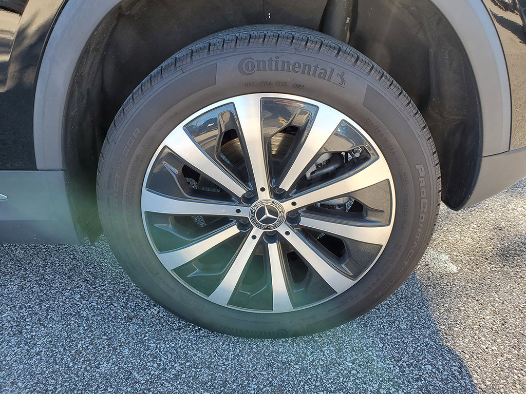 Used 2023 Mercedes-Benz GLA 250 w/ Premium Package image 18