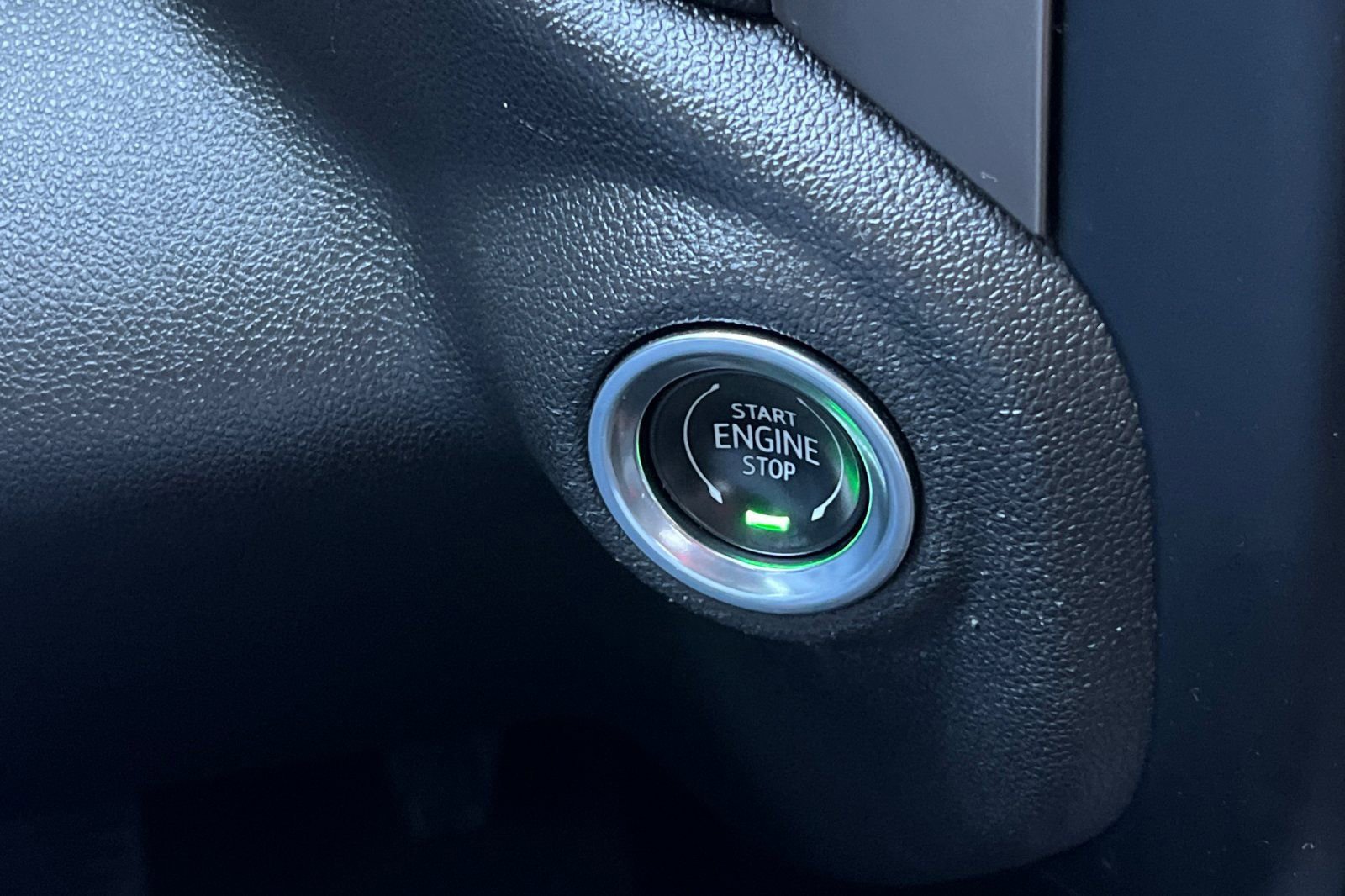 Used 2020 Chevrolet Silverado 1500 High Country w/ Technology Package image 23