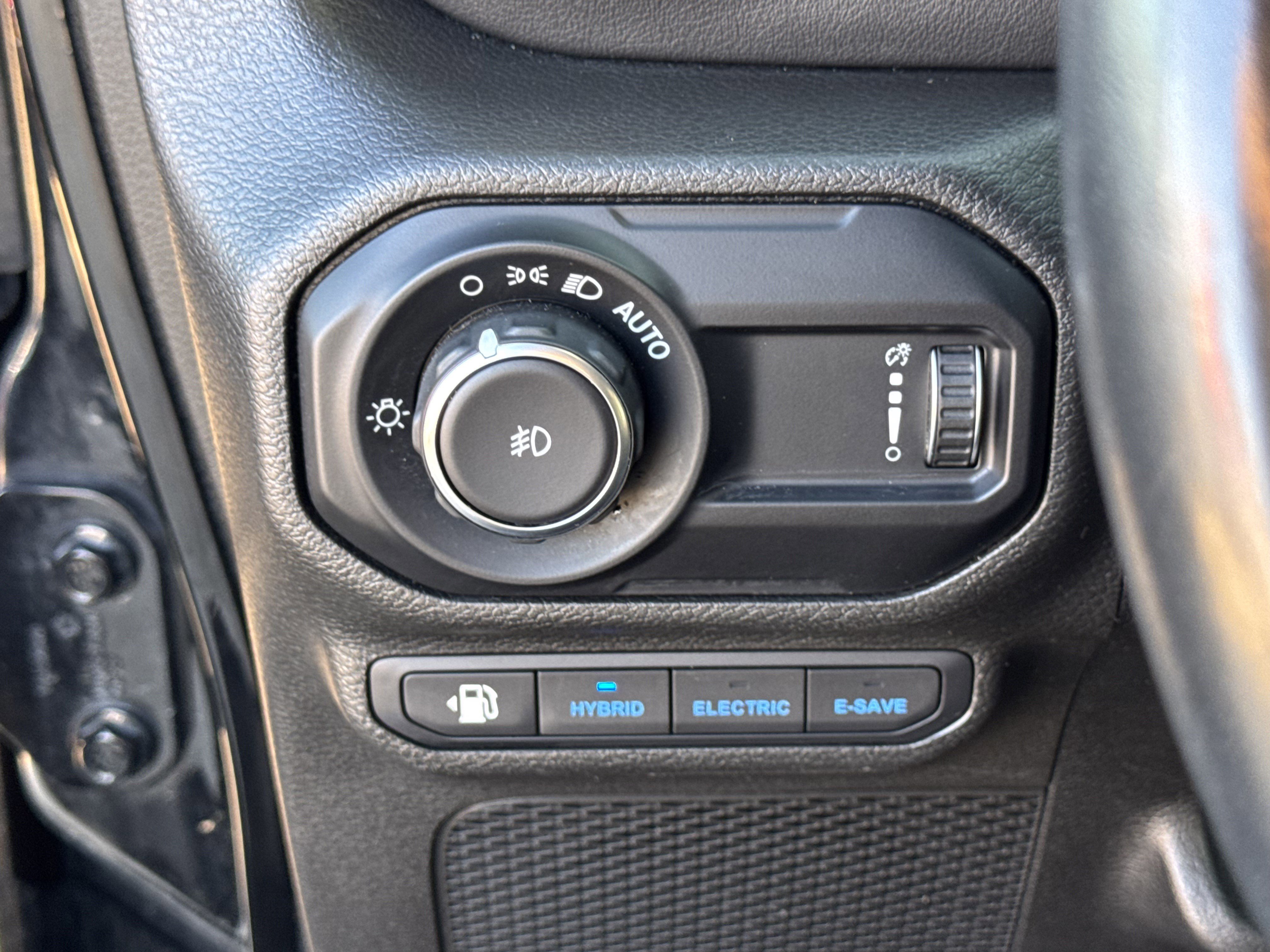 Used 2023 Jeep Wrangler Unlimited Rubicon 4xe w/ Safety Group image 24