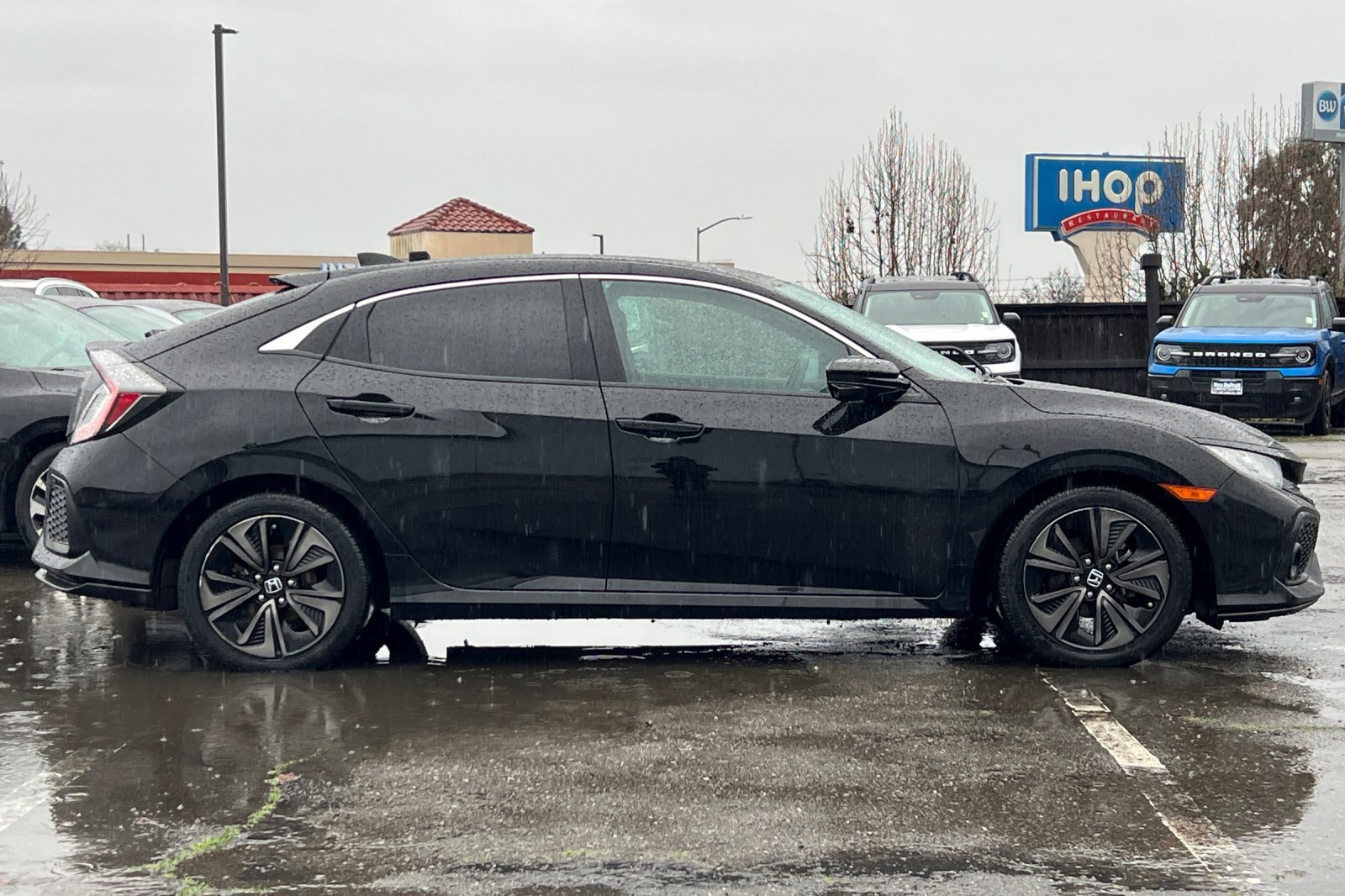 Used 2018 Honda Civic EX image 6