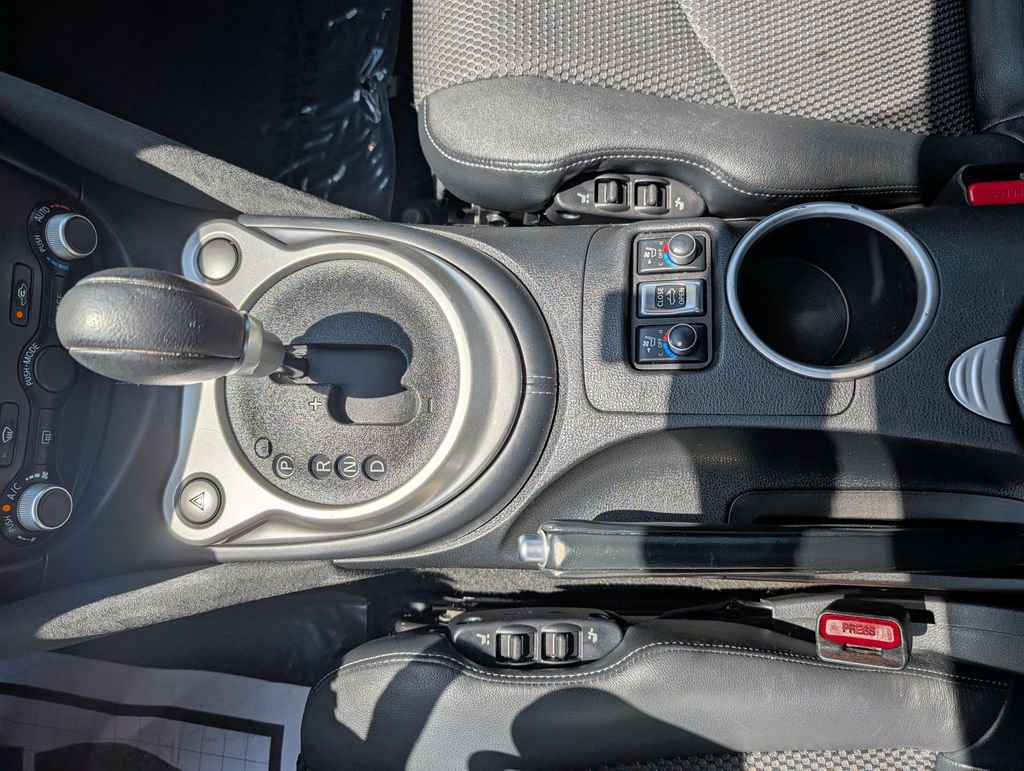Used 2019 Nissan 370Z Touring RWD image 14