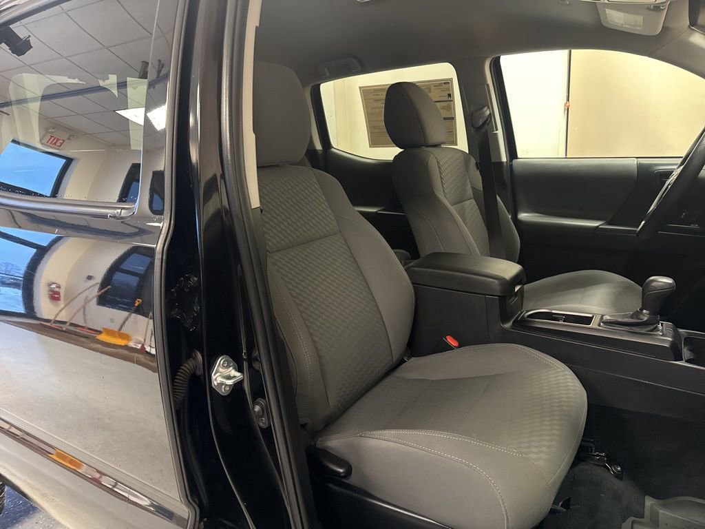 Used 2023 Toyota Tacoma SR image 39
