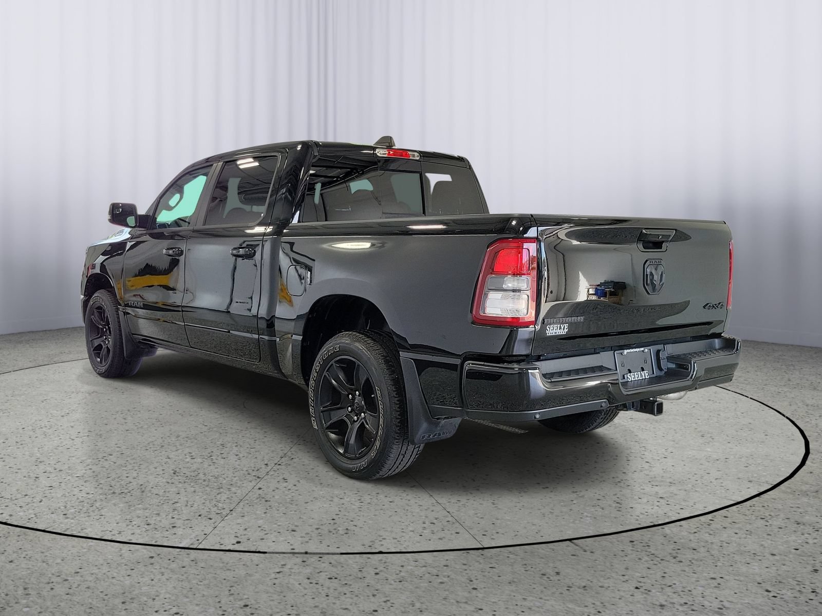 Used 2023 RAM 1500 Big Horn AWD/4WD image 3