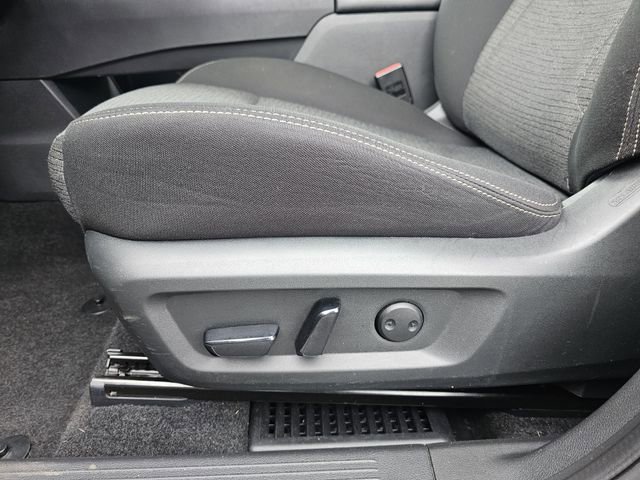 Used 2023 Nissan Rogue SV image 13