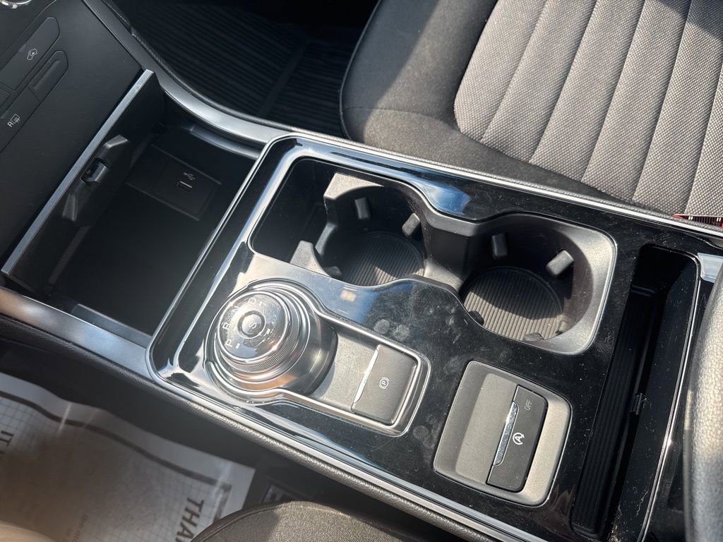 Certified 2019 Ford Edge SE FWD image 7