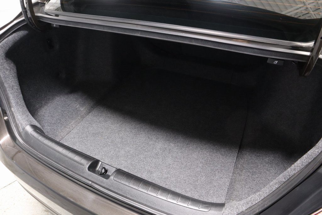 Used 2018 Honda Accord EX-L image 15