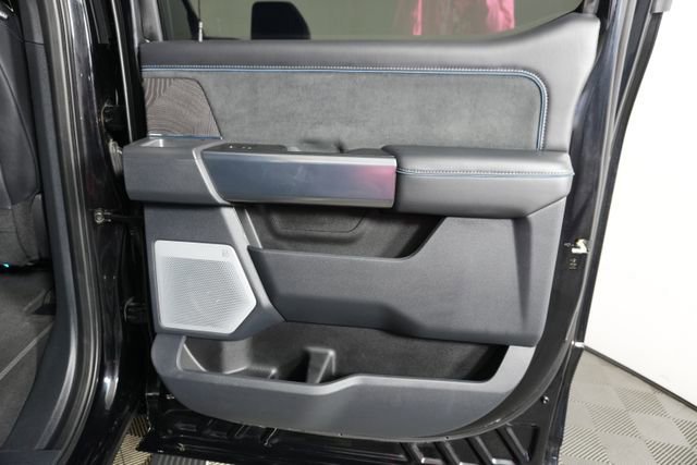 Certified 2025 Ford F350 Platinum image 31