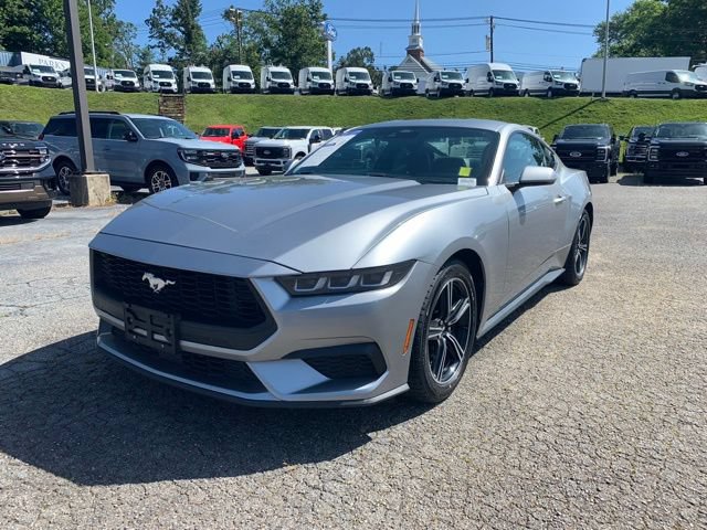 Certified 2024 Ford Mustang Coupe RWD image 4