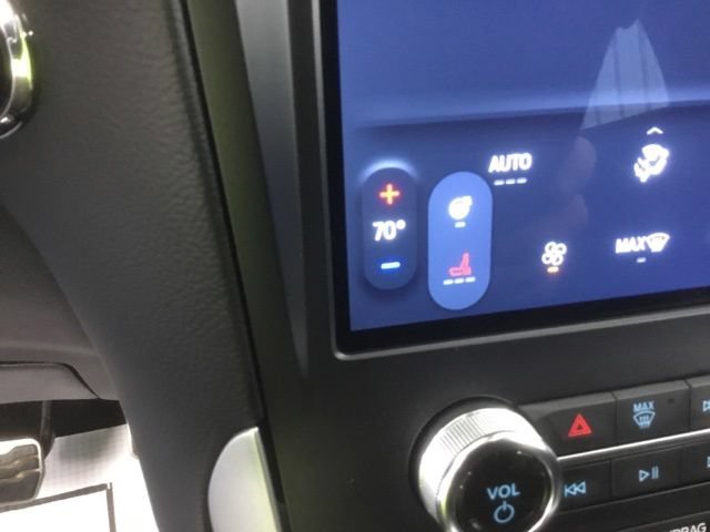 Certified 2024 Ford Edge ST-Line AWD/4WD image 28