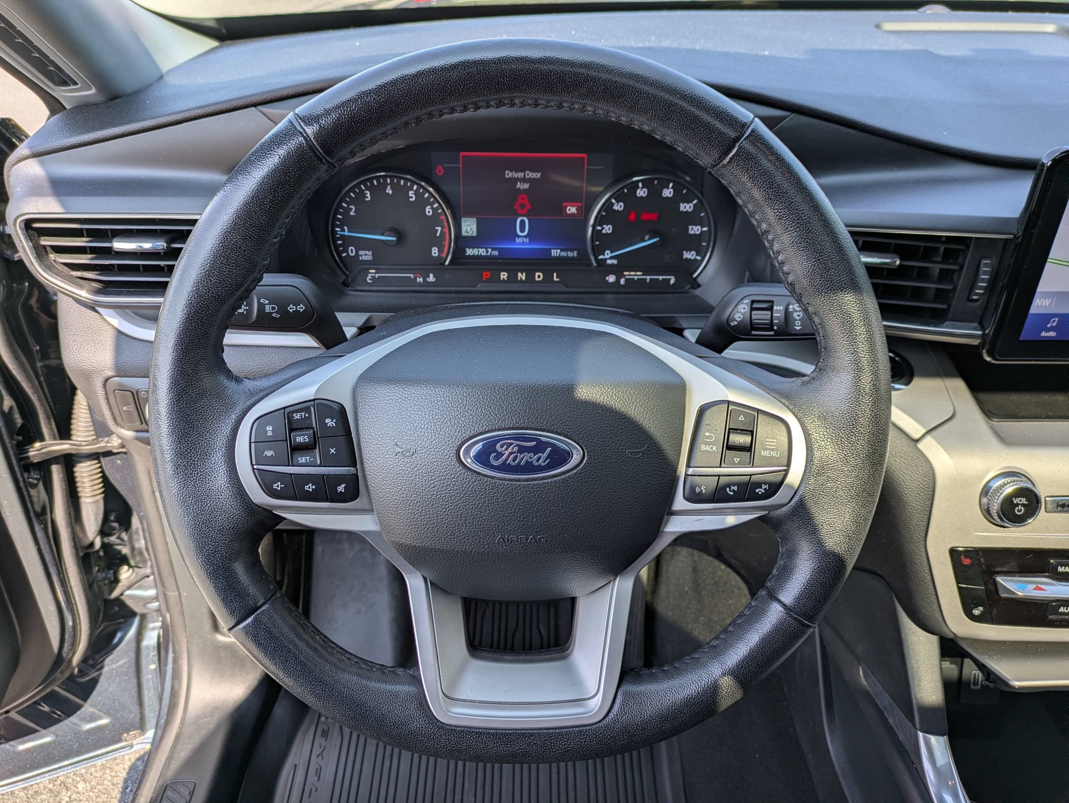 Certified 2023 Ford Explorer XLT w/ Equipment Group 202A AWD/4WD image 9