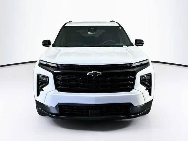 Used 2026 Chevrolet Traverse LT w/ Midnight/Sport Edition FWD image 6