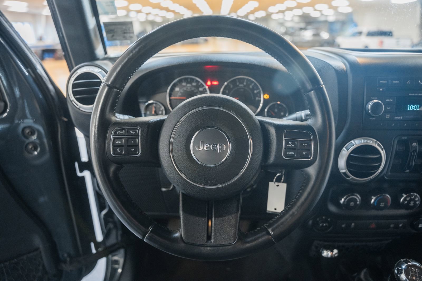 Used 2017 Jeep Wrangler Unlimited Rubicon w/ Connectivity Group image 36