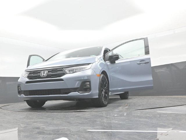 Used 2025 Honda Odyssey Sport-L image 32