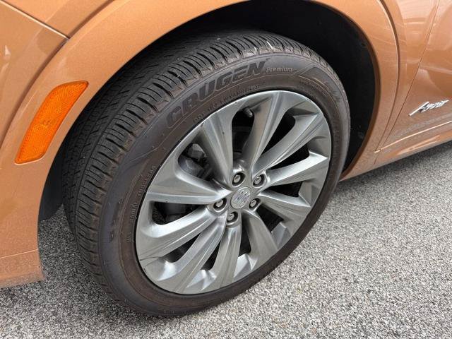Used 2025 Buick Envista Avenir FWD image 2