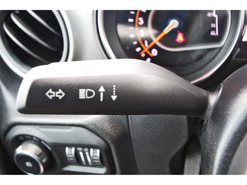 Used 2022 Jeep Wrangler Unlimited Sport AWD/4WD image 13