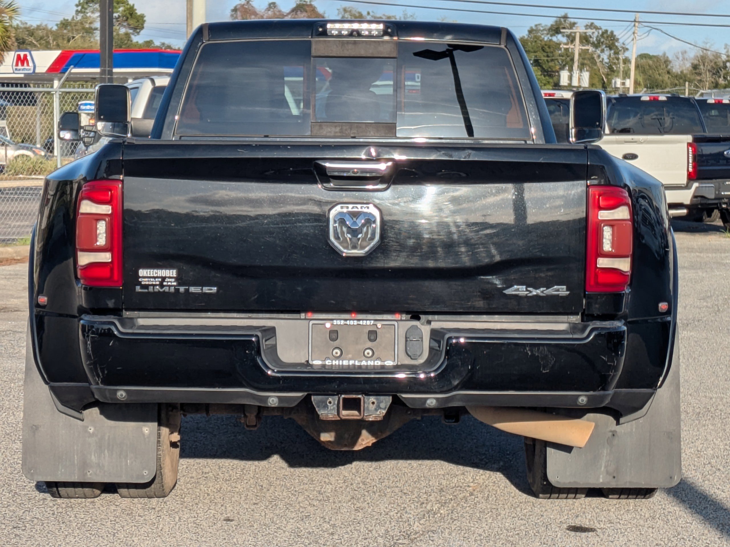 Used 2019 RAM 3500 Limited image 3