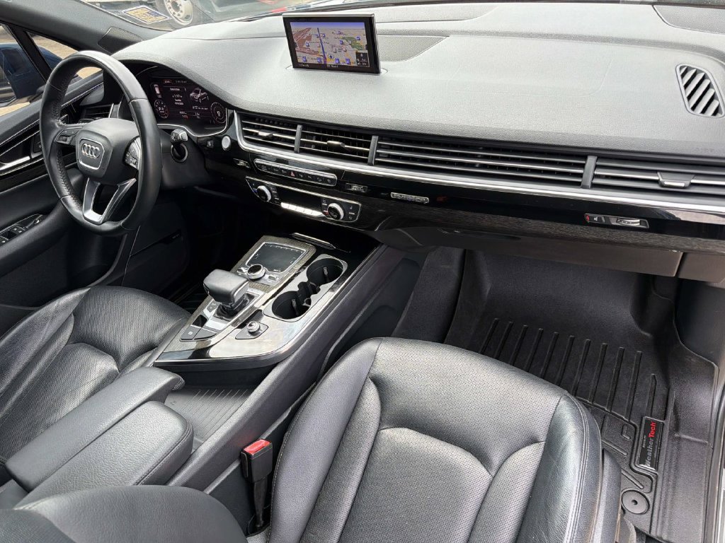 Used 2019 Audi Q7 3.0T Prestige w/ Prestige Package AWD/4WD image 17
