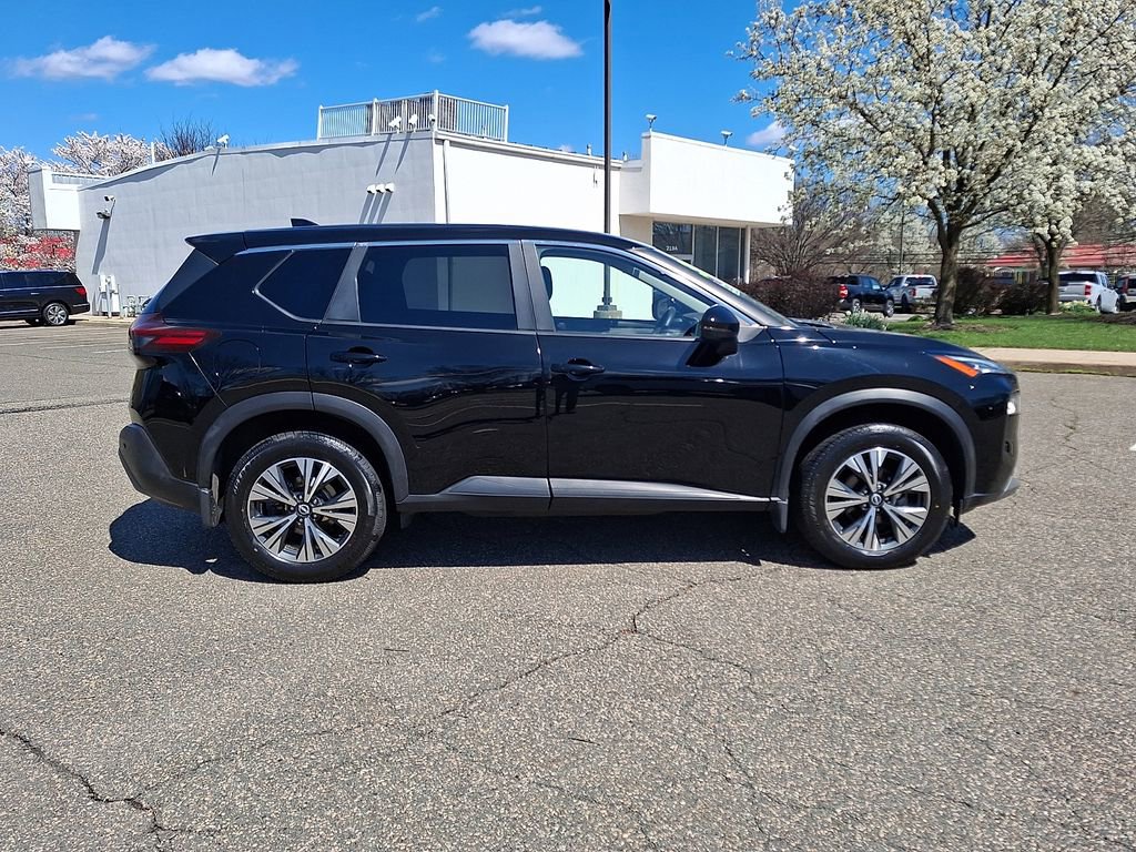 Used 2023 Nissan Rogue SV AWD/4WD image 10