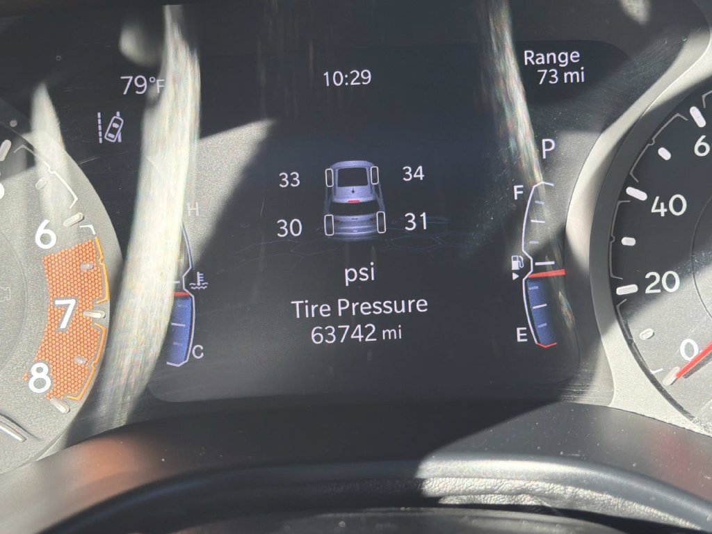 Used 2022 Jeep Compass Latitude w/ Convenience Group AWD/4WD image 2