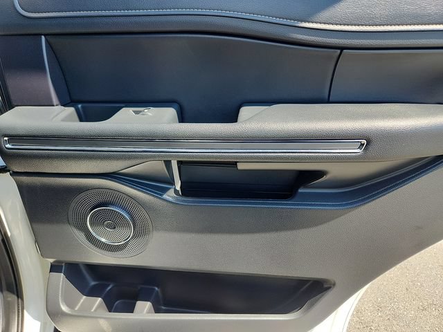 Certified 2024 Ford Expedition XLT AWD/4WD image 32