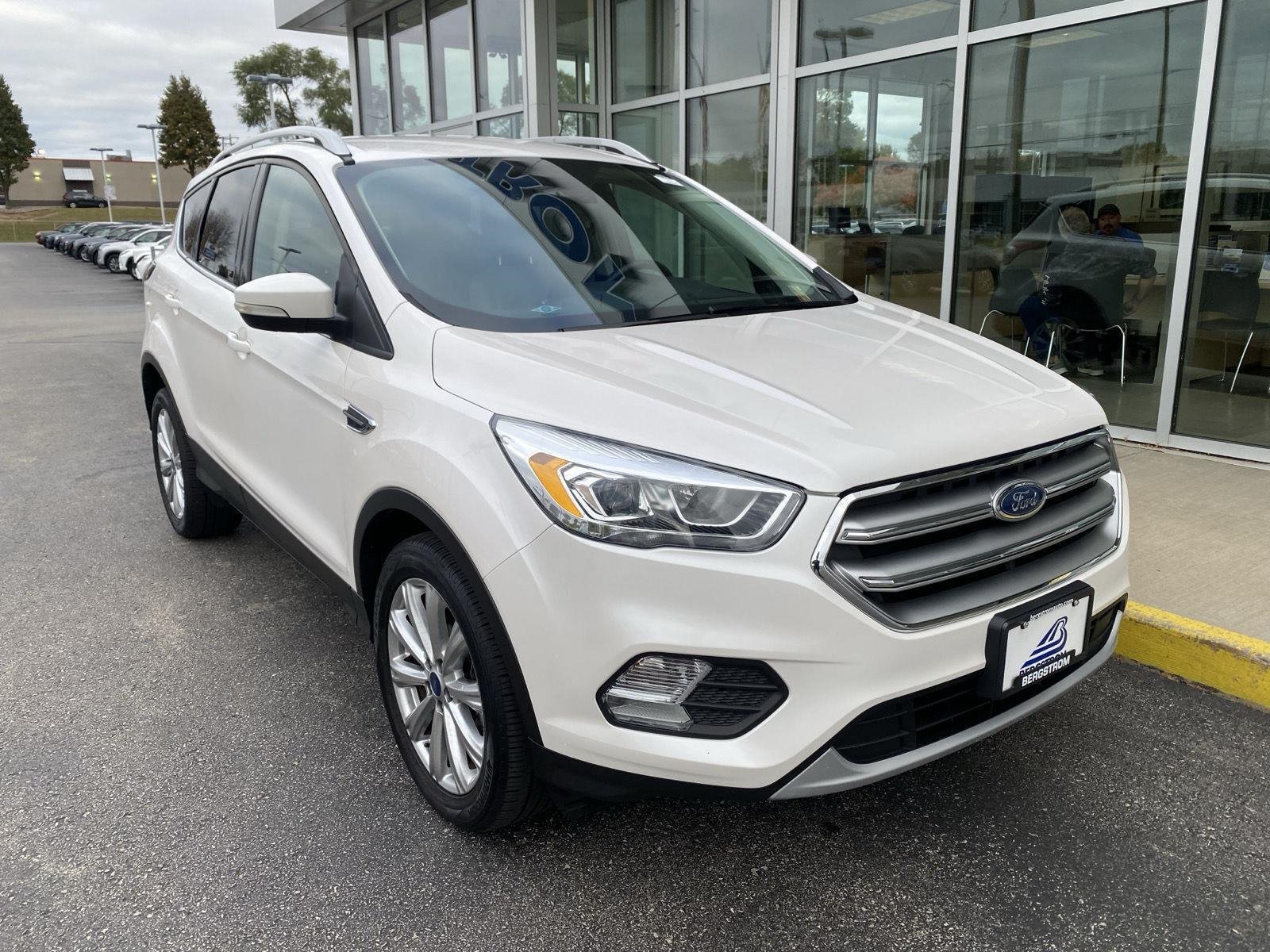 Certified 2017 Ford Escape Titanium AWD/4WD image 1