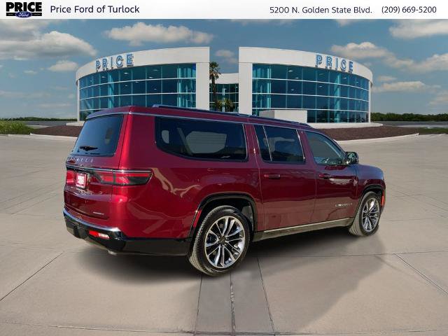 Used 2024 Jeep Wagoneer L Series III w/ Premium Group I AWD/4WD image 5