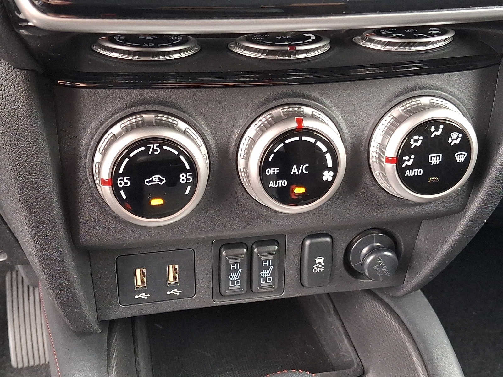 Used 2025 Mitsubishi Outlander Sport LE AWD/4WD image 15