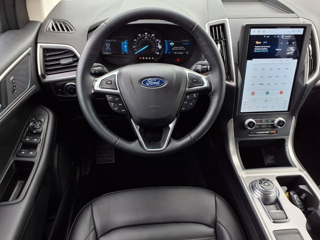 Certified 2024 Ford Edge SEL w/ Convenience Package AWD/4WD image 6